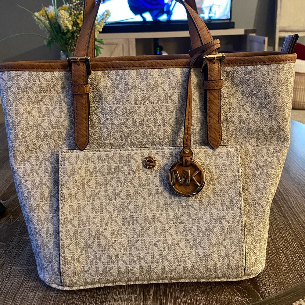 Michael Kors Tote - White